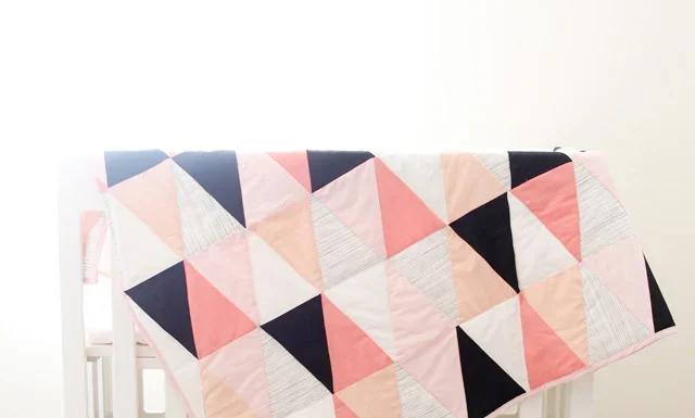 How to Make a Modern Ombre BW Triangle Quilt