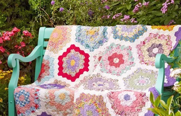 Blooming Creativity: Crafting the English Garden Quilt