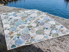 Tumbled Glass: a Shingle-Beach Quilt with Pebble Curves